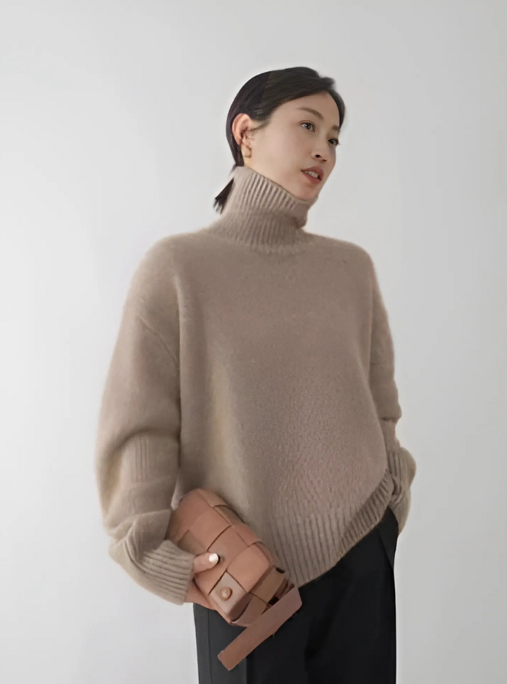 LENA | TURTLENECK SWEATER